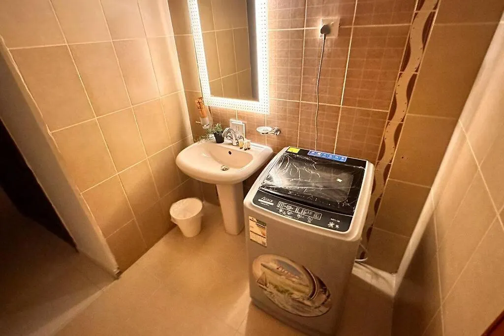 Apartment جناح واسع بقرب المسجد النبوي 104 دخّول ذاتي Self Check In Medina
