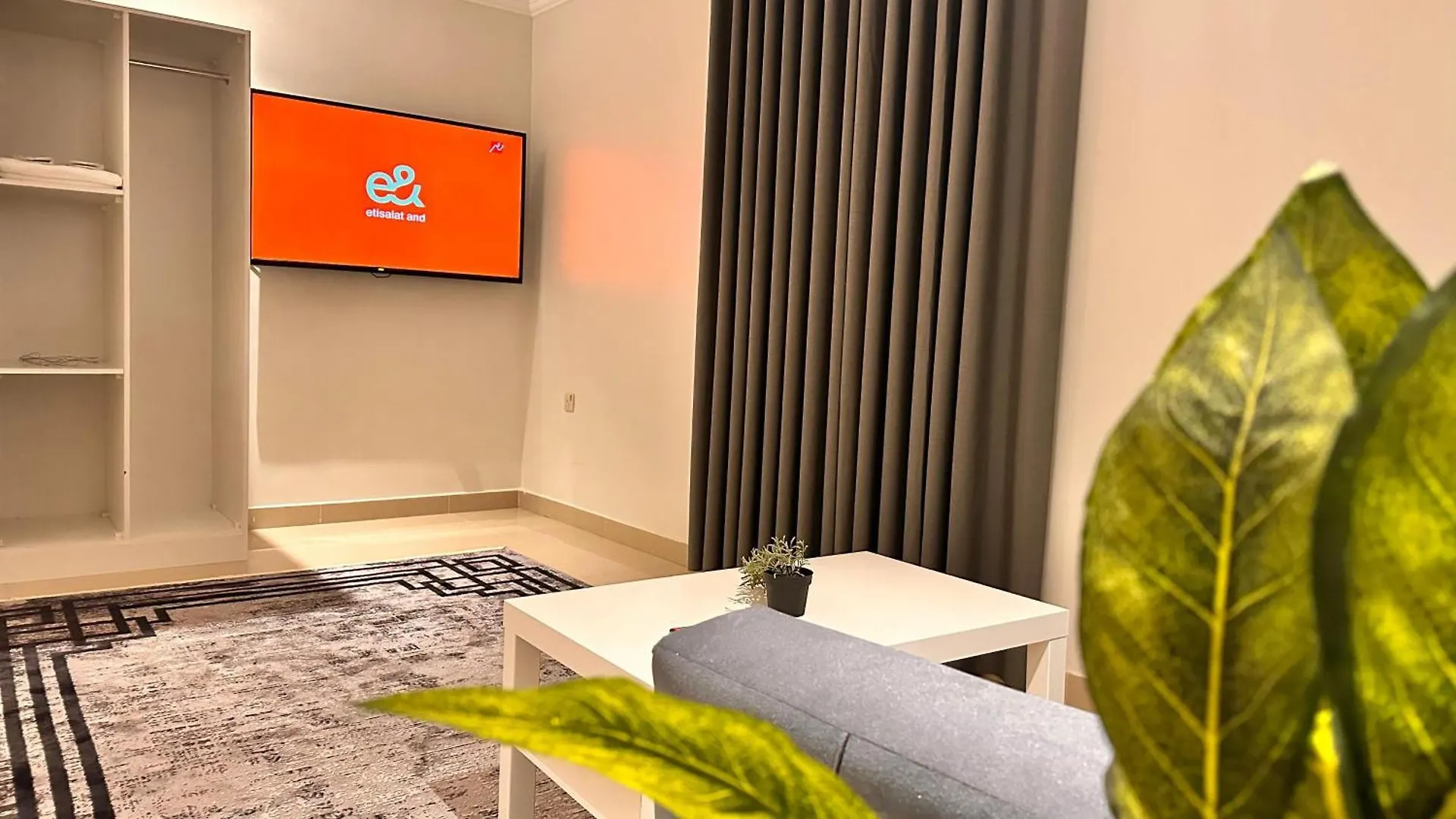 Apartment جناح واسع بقرب المسجد النبوي 104 دخّول ذاتي Self Check In Medina